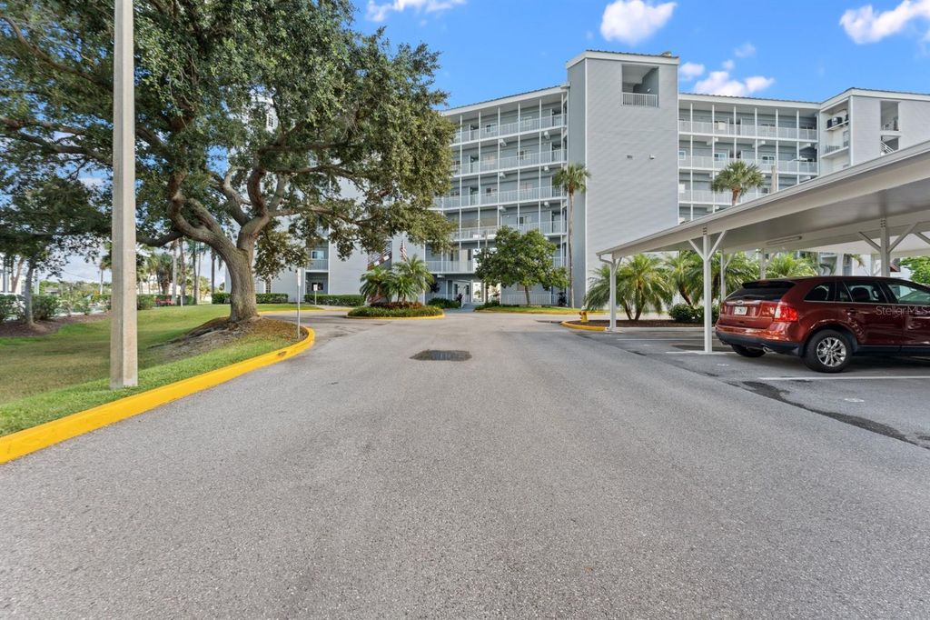 610 ISLAND WAY 408, Clearwater, FL 33767