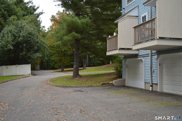 163 Cynthia Lane D5, Middletown, CT 06457