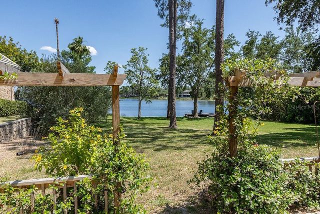 1320 TRAIL BY THE LAKE, Deland, FL 32724