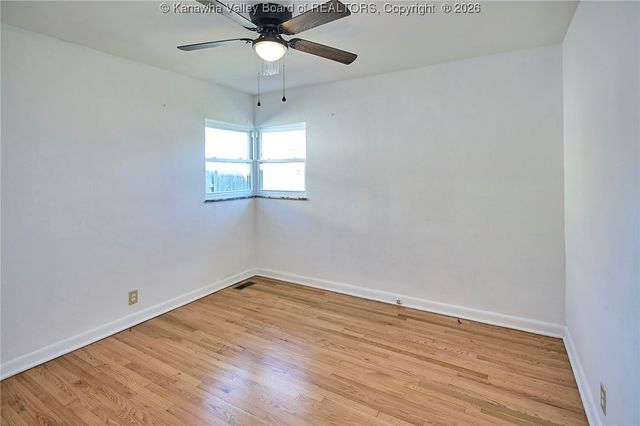 11 Swans Court, St Albans, WV 25177