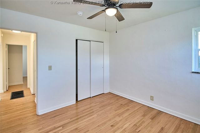 11 Swans Court, St Albans, WV 25177