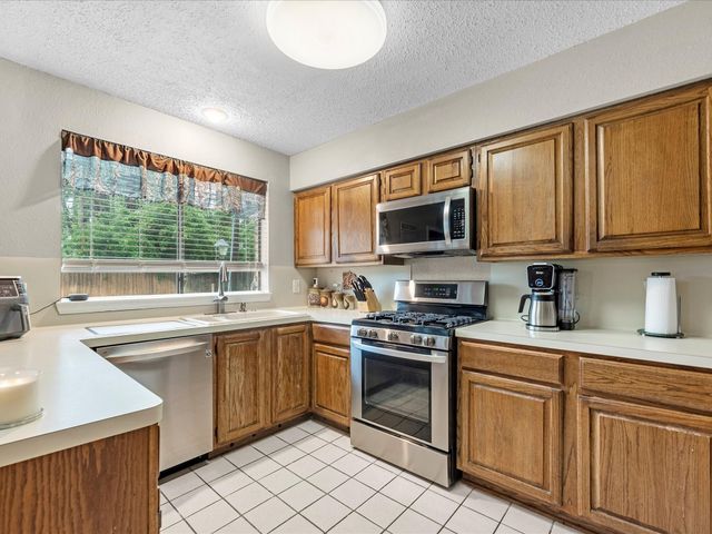 11214 Sky Ridge Drive, Cypress, TX 77429