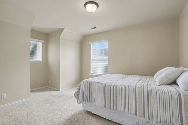 10302 N 144th East Avenue, Owasso, OK 74055