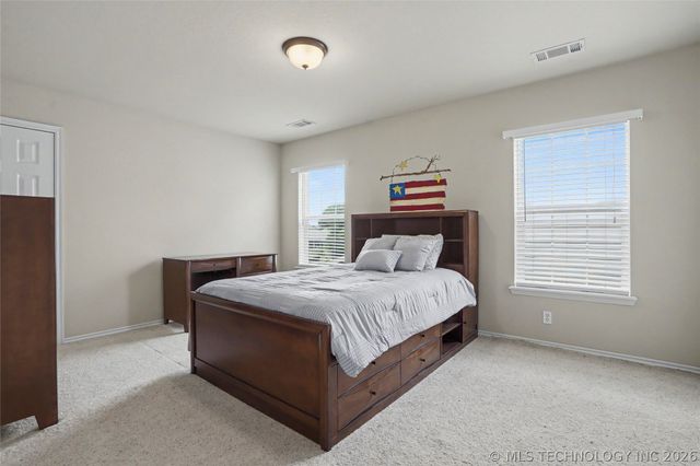 10302 N 144th East Avenue, Owasso, OK 74055