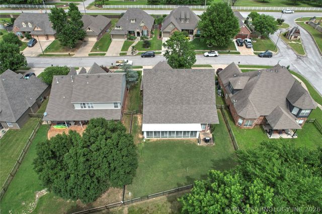 10302 N 144th East Avenue, Owasso, OK 74055