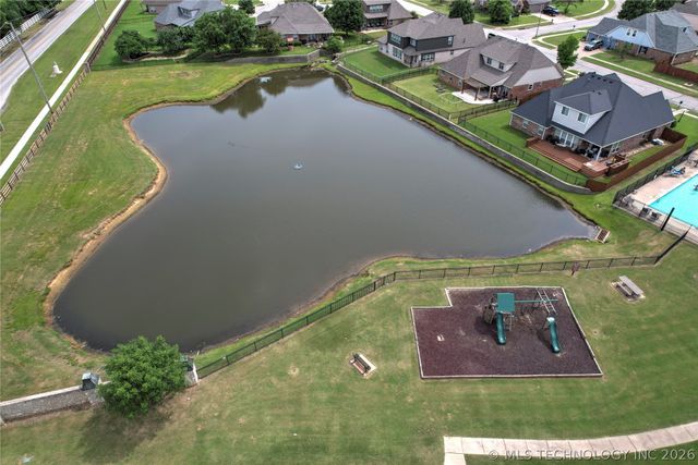 10302 N 144th East Avenue, Owasso, OK 74055