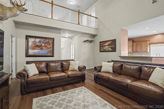 10302 N 144th East Avenue, Owasso, OK 74055
