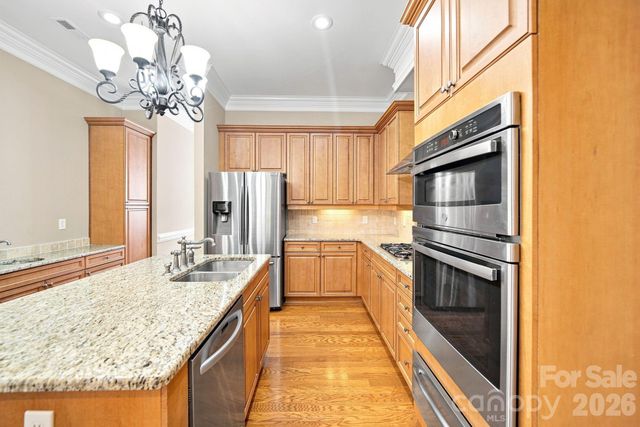 8813 Provence Village Lane, Charlotte, NC 28226