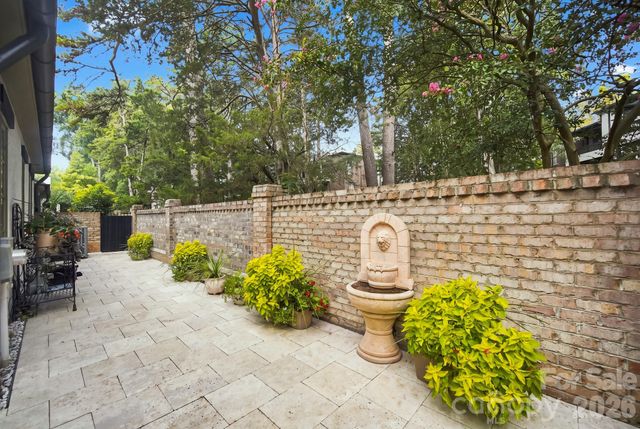 8813 Provence Village Lane, Charlotte, NC 28226