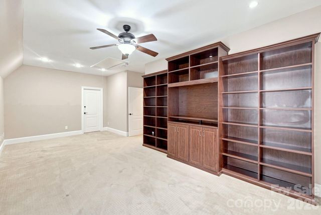 8813 Provence Village Lane, Charlotte, NC 28226
