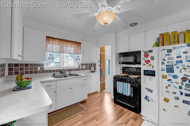 9216 Nathaline, Redford Charter Township, MI 48239