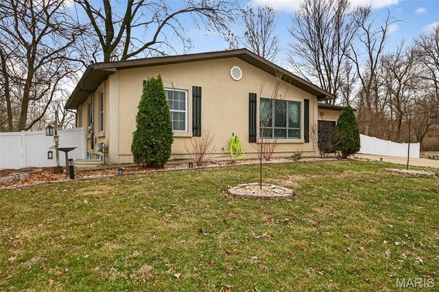 490 Electra Drive, Arnold, MO 63010