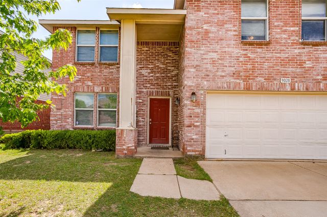 9028 Quarter Horse Lane, Fort Worth, TX 76123