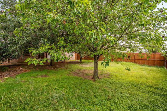 9028 Quarter Horse Lane, Fort Worth, TX 76123