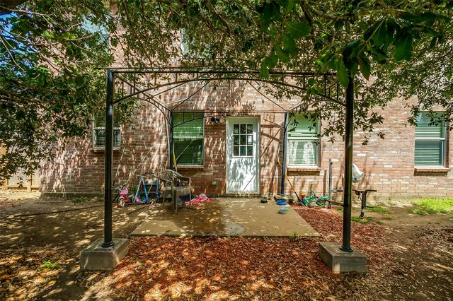 9028 Quarter Horse Lane, Fort Worth, TX 76123