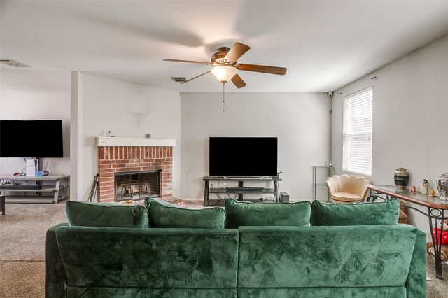 9028 Quarter Horse Lane, Fort Worth, TX 76123