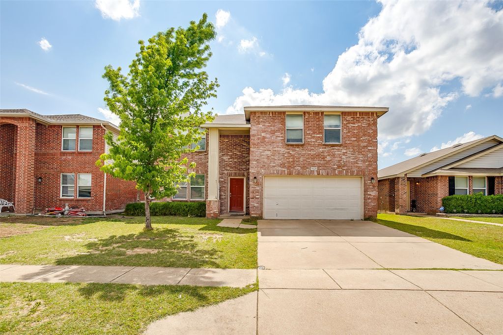 9028 Quarter Horse Lane, Fort Worth, TX 76123