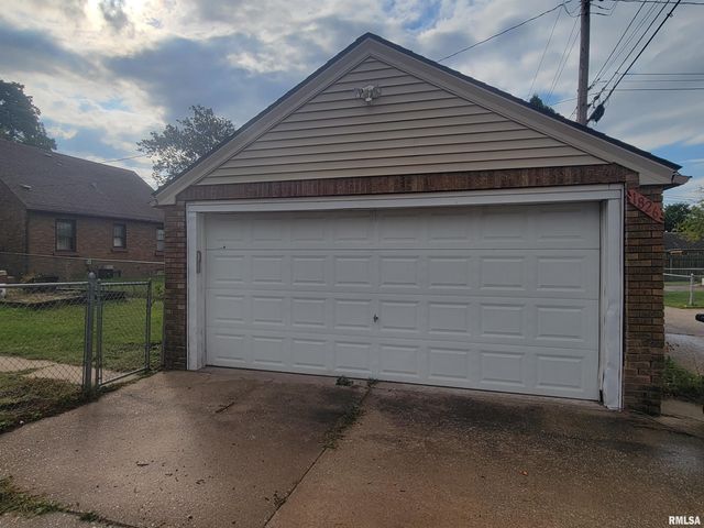 1826 41ST Street, Rock Island, IL 61201