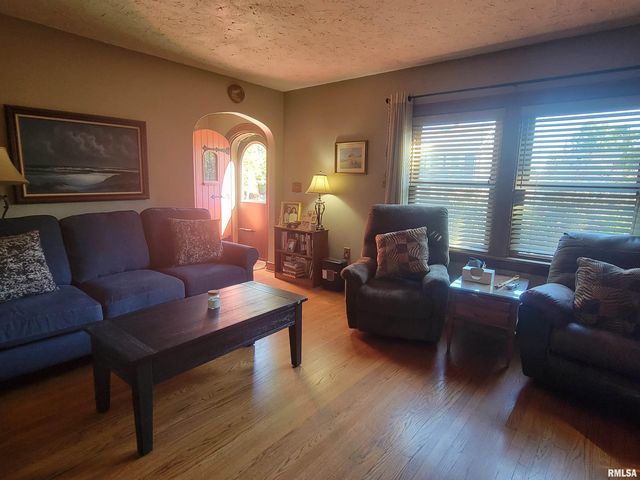 1826 41ST Street, Rock Island, IL 61201