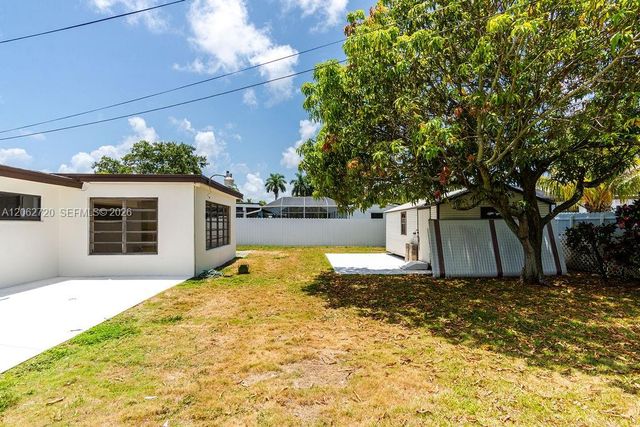 19390 Whispering Pines Road, Cutler Bay, FL 33157