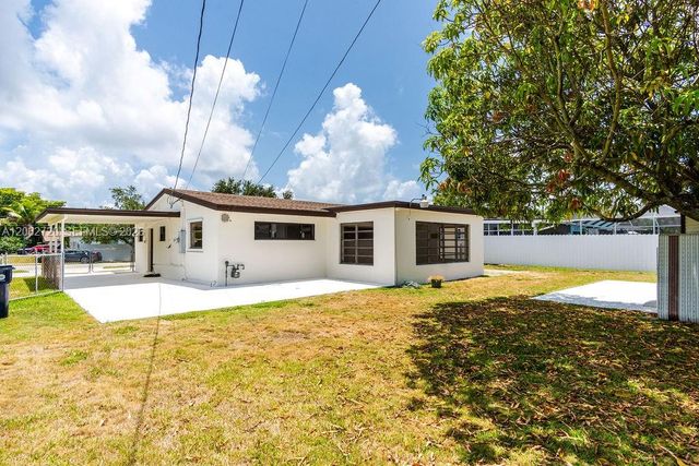 19390 Whispering Pines Road, Cutler Bay, FL 33157