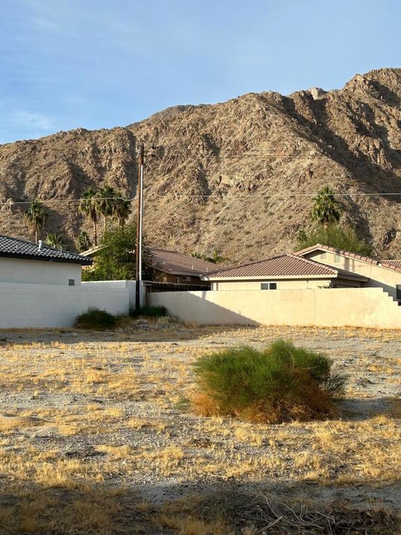 Image 2 of property listing at Lot 1 Avenida Diaz, La Quinta, CA 92253