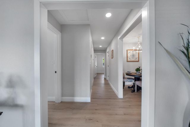 2059 Country Club Blvd, Stockton, CA 95204