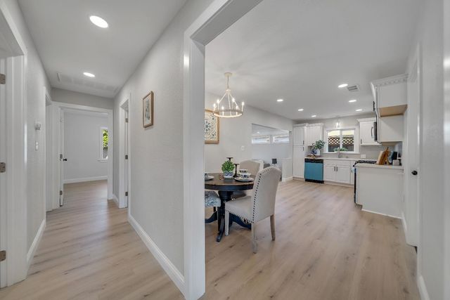 2059 Country Club Blvd, Stockton, CA 95204