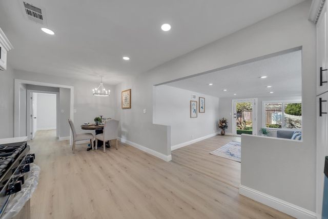 2059 Country Club Blvd, Stockton, CA 95204