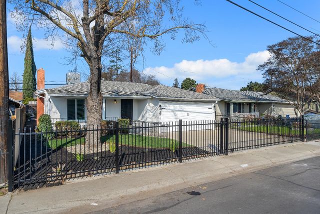 2059 Country Club Blvd, Stockton, CA 95204