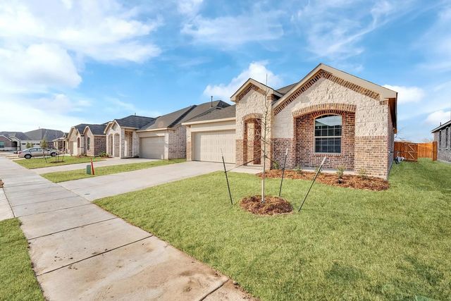524 Ranchito Pass, Haslet, TX 76052