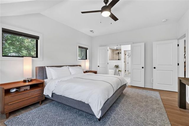 4416 W 77th Street, Prairie Village, KS 66208