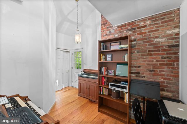 1500 SUGARTOWN RD, Paoli, PA 19301