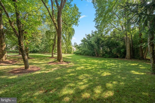 1500 SUGARTOWN RD, Paoli, PA 19301