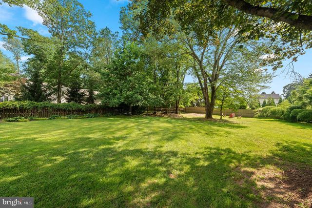 1500 SUGARTOWN RD, Paoli, PA 19301