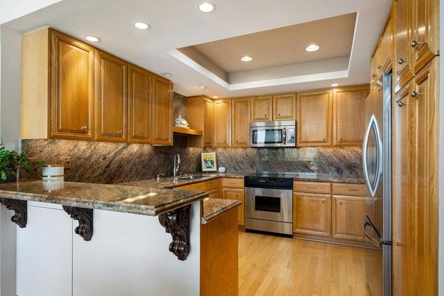900 Island Drive 304, Rancho Mirage, CA 92270