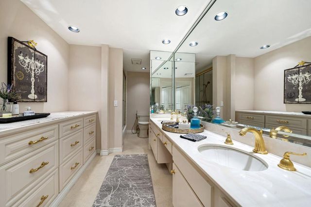 900 Island Drive 304, Rancho Mirage, CA 92270