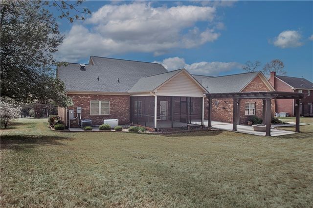 109 Fairway Drive, Pickens, SC 29671