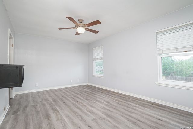 2822 BURNING TRAIL ST, San Antonio, TX 78247