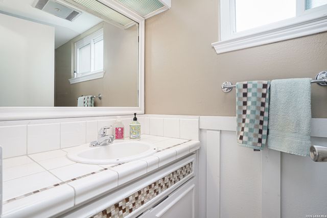 2822 BURNING TRAIL ST, San Antonio, TX 78247