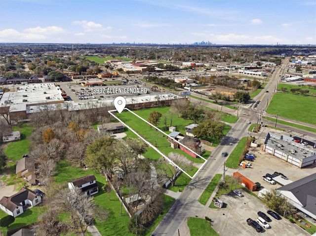 3932 Allen Genoa Road, Pasadena, TX 77504