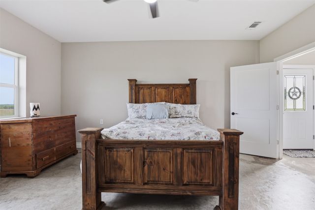 536 Fm 2738, Alvarado, TX 76009