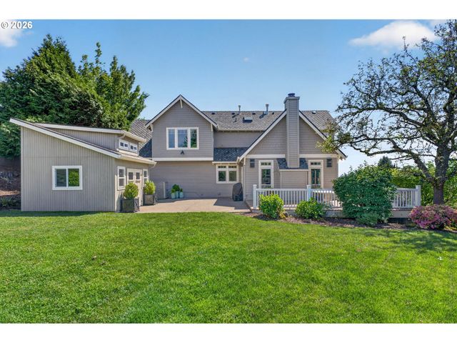 8435 Nw HAZELTINE St, Portland, OR 97229