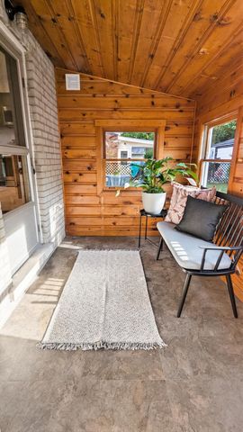 8982 Lucerne Avenue, Redford, MI 48239