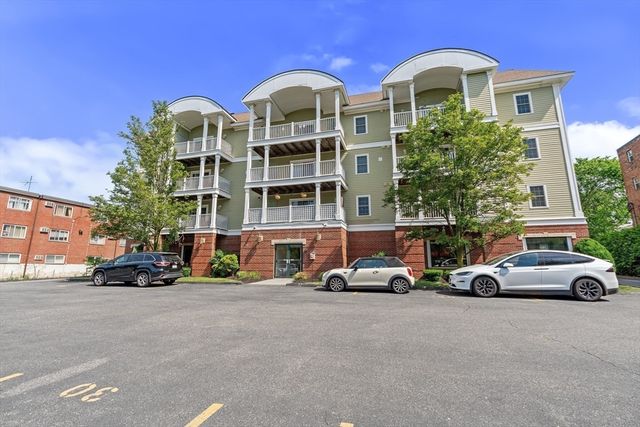 328 Copeland St 2D, Quincy, MA 02169