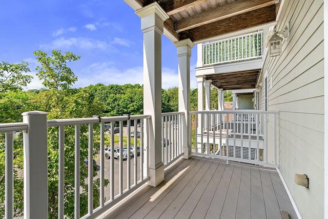 328 Copeland St 2D, Quincy, MA 02169