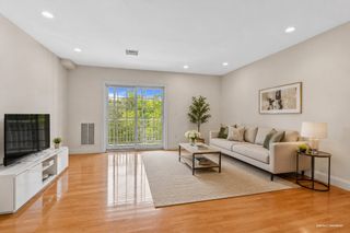 328 Copeland St 2D, Quincy, MA 02169