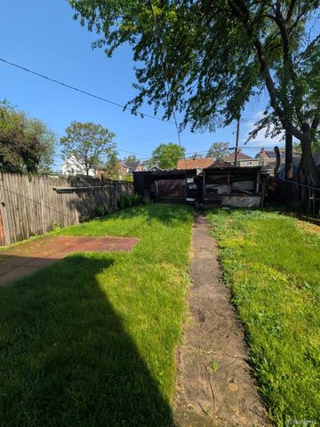 7284 Gartner Street, Detroit, MI 48209