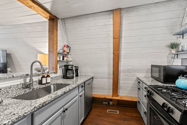 115 Barnhill Road, Blairsville, GA 30512