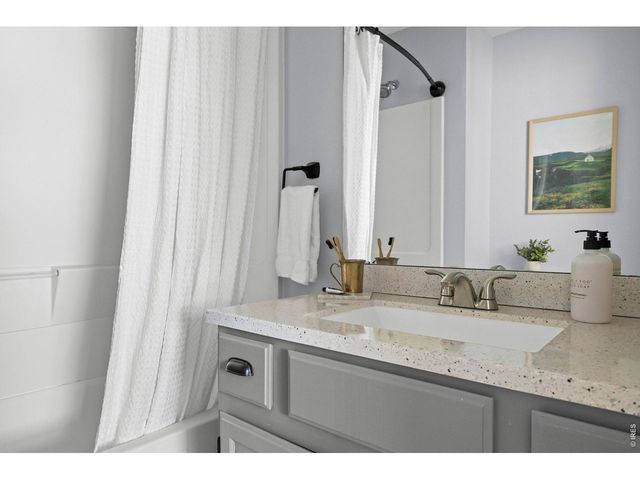 812 Aztec Dr, Fort Collins, CO 80521